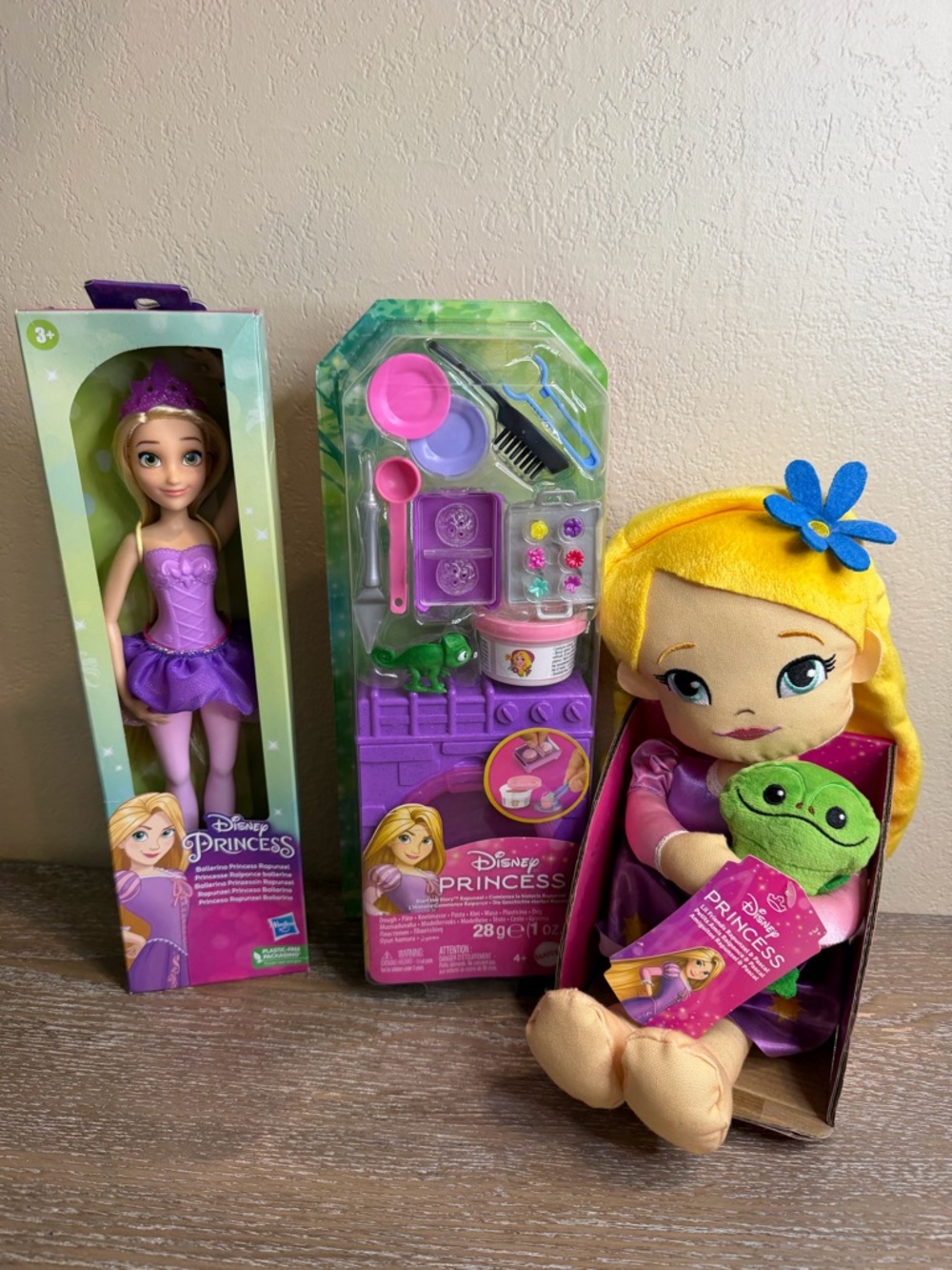 Disney Princess Repunzel Doll, Playdoh set, and Plush New